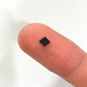 World-first Smartphone Readable IC Chip (5pcs)